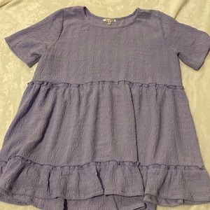 ✨3/$15✨ Purple Boutique Top Jodifl Medium